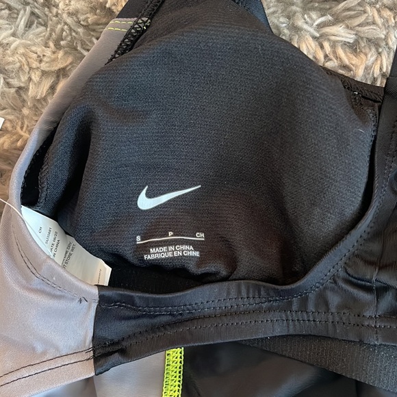 Nike Color Surge Powerback One Piece Swimsuit - Picture 11 of 13